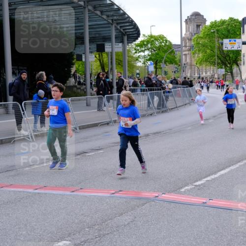 25.04.2026 - Das Zehntel Tim E. http://msf.ph/oto/9571884 25.04.2026 09:12:56 Ziel 2082, 2083, 2096, 2101, 2102, 2109, 3269, 3440, 3869 meine-sportfotos.de
