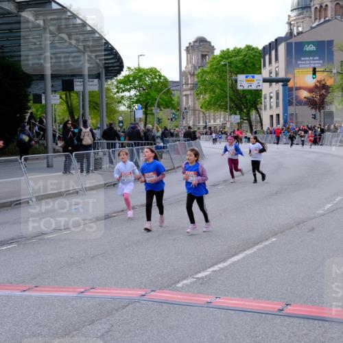 25.04.2026 - Das Zehntel Tim E. http://msf.ph/oto/9571891 25.04.2026 09:12:58 Ziel 2082, 2083, 2096, 2101, 2102, 2109, 3440, 3463, 3475, 3869 meine-sportfotos.de