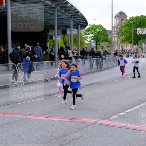 25.04.2026 - Das Zehntel Tim E. http://msf.ph/oto/9571892 25.04.2026 09:12:59 Ziel 2082, 2083, 2096, 2101, 2102, 2109, 3463, 3475, 3869 meine-sportfotos.de