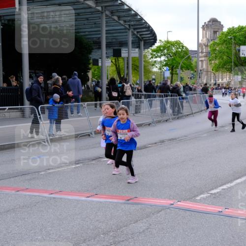 25.04.2026 - Das Zehntel Tim E. http://msf.ph/oto/9571893 25.04.2026 09:12:59 Ziel 2082, 2083, 2096, 2101, 2102, 2109, 3463, 3475, 3869 meine-sportfotos.de