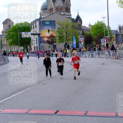 25.04.2026 - Das Zehntel Tim E. http://msf.ph/oto/9571899 25.04.2026 09:13:13 Ziel 1775, 1776, 1780, 2413 meine-sportfotos.de