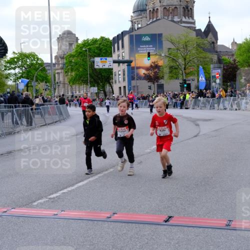 25.04.2026 - Das Zehntel Tim E. http://msf.ph/oto/9571902 25.04.2026 09:13:14 Ziel 1775, 1776, 1780, 2413 meine-sportfotos.de