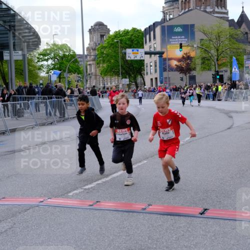 25.04.2026 - Das Zehntel Tim E. http://msf.ph/oto/9571907 25.04.2026 09:13:15 Ziel 1775, 1776, 1780, 2413 meine-sportfotos.de