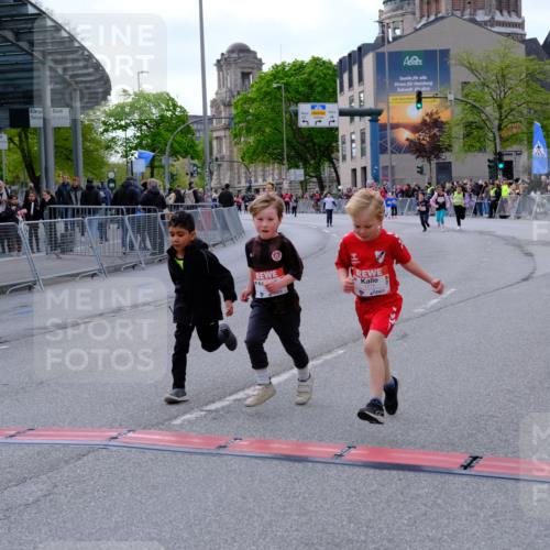 25.04.2026 - Das Zehntel Tim E. http://msf.ph/oto/9571908 25.04.2026 09:13:15 Ziel 1775, 1776, 1780, 2413 meine-sportfotos.de