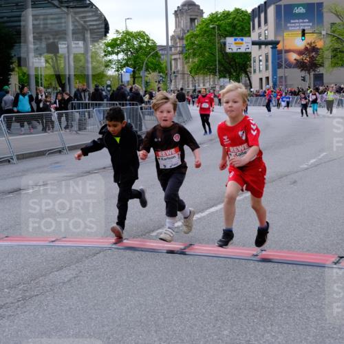 25.04.2026 - Das Zehntel Tim E. http://msf.ph/oto/9571911 25.04.2026 09:13:15 Ziel 1775, 1776, 1780, 2413 meine-sportfotos.de