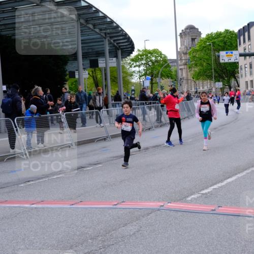 25.04.2026 - Das Zehntel Tim E. http://msf.ph/oto/9571914 25.04.2026 09:13:21 Ziel 1112, 1120, 1775, 1776, 1780, 1810, 2413 meine-sportfotos.de