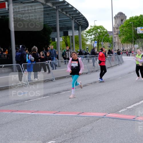25.04.2026 - Das Zehntel Tim E. http://msf.ph/oto/9571920 25.04.2026 09:13:22 Ziel 1112, 1120, 1775, 1776, 1780, 1810 meine-sportfotos.de