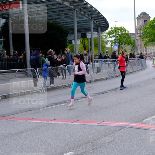 25.04.2026 - Das Zehntel Tim E. http://msf.ph/oto/9571922 25.04.2026 09:13:22 Ziel 1112, 1120, 1775, 1776, 1780, 1810 meine-sportfotos.de