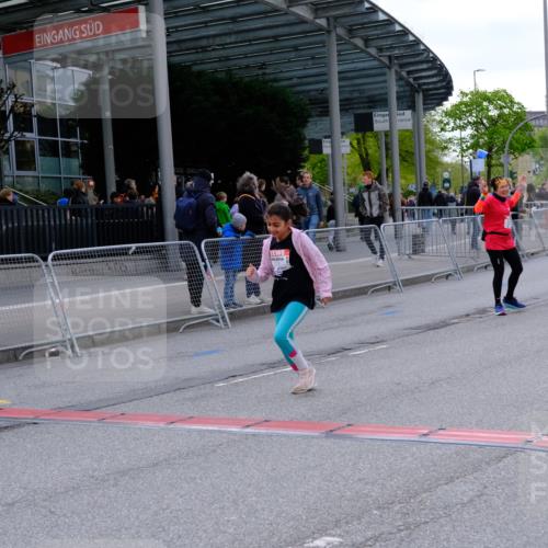25.04.2026 - Das Zehntel Tim E. http://msf.ph/oto/9571924 25.04.2026 09:13:22 Ziel 1112, 1120, 1775, 1776, 1780, 1810 meine-sportfotos.de
