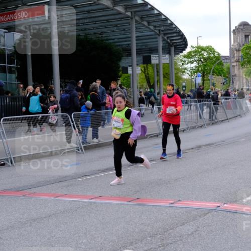 25.04.2026 - Das Zehntel Tim E. http://msf.ph/oto/9571927 25.04.2026 09:13:24 Ziel 1112, 1120, 1810 meine-sportfotos.de