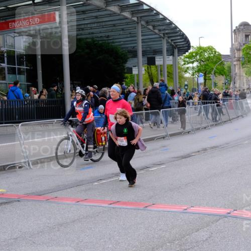25.04.2026 - Das Zehntel Tim E. http://msf.ph/oto/9571939 25.04.2026 09:13:42 Ziel 1651, 2092, 2107, 3907 meine-sportfotos.de