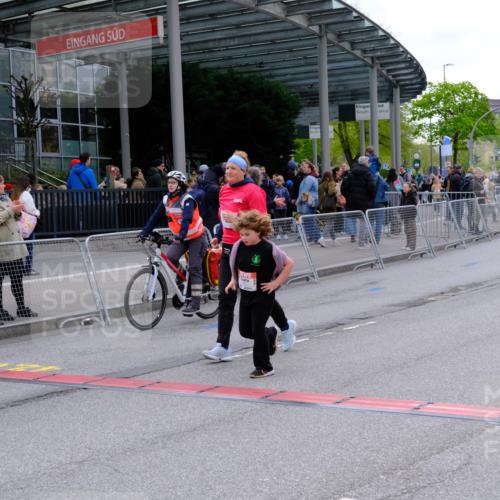 25.04.2026 - Das Zehntel Tim E. http://msf.ph/oto/9571941 25.04.2026 09:13:42 Ziel 1651, 2092, 2107, 3907 meine-sportfotos.de
