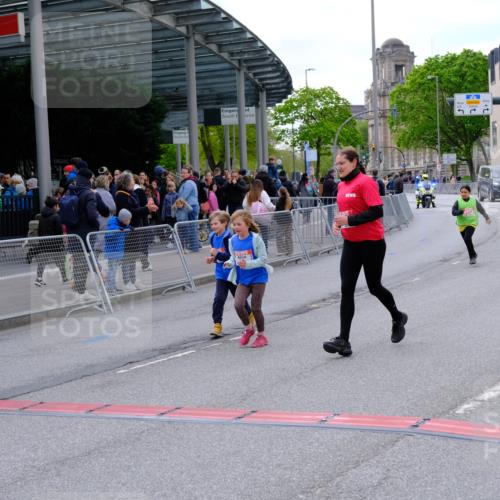 25.04.2026 - Das Zehntel Tim E. http://msf.ph/oto/9571943 25.04.2026 09:13:50 Ziel 1379, 2088, 2106 meine-sportfotos.de