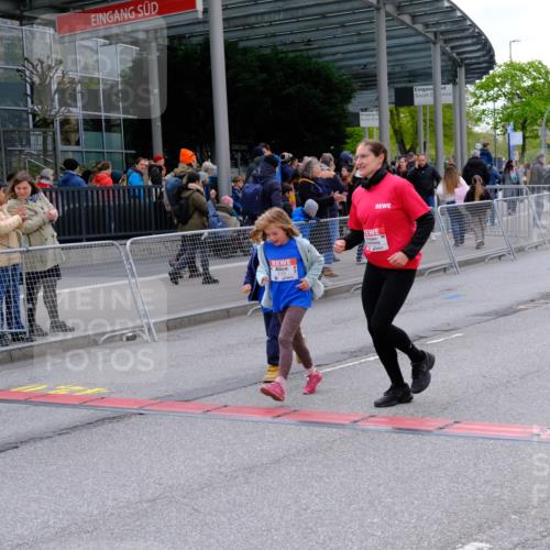 25.04.2026 - Das Zehntel Tim E. http://msf.ph/oto/9571949 25.04.2026 09:13:50 Ziel 1379, 2088, 2106 meine-sportfotos.de
