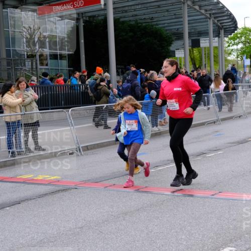 25.04.2026 - Das Zehntel Tim E. http://msf.ph/oto/9571950 25.04.2026 09:13:50 Ziel 1379, 2088, 2106 meine-sportfotos.de