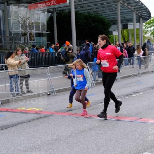 25.04.2026 - Das Zehntel Tim E. http://msf.ph/oto/9571951 25.04.2026 09:13:51 Ziel 1379, 2088, 2106 meine-sportfotos.de