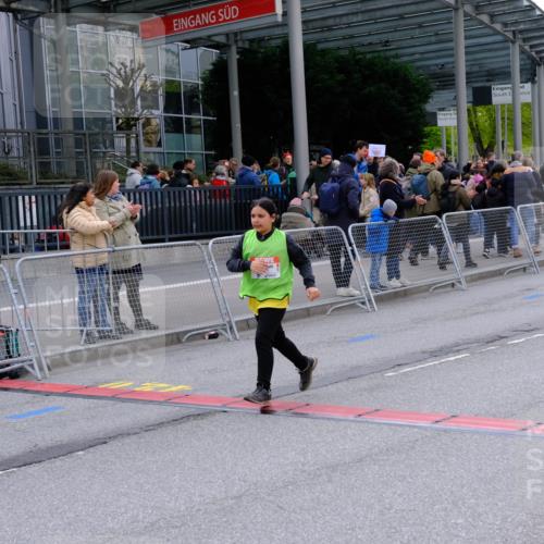 25.04.2026 - Das Zehntel Tim E. http://msf.ph/oto/9571956 25.04.2026 09:13:53 Ziel 1379, 2088, 2106 meine-sportfotos.de