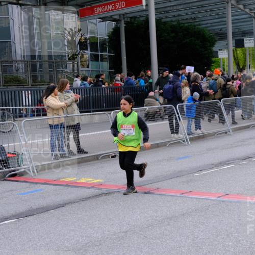 25.04.2026 - Das Zehntel Tim E. http://msf.ph/oto/9571957 25.04.2026 09:13:54 Ziel 1379, 2088, 2106 meine-sportfotos.de