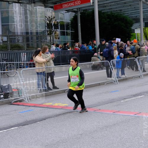 25.04.2026 - Das Zehntel Tim E. http://msf.ph/oto/9571958 25.04.2026 09:13:54 Ziel 1379, 2088, 2106 meine-sportfotos.de