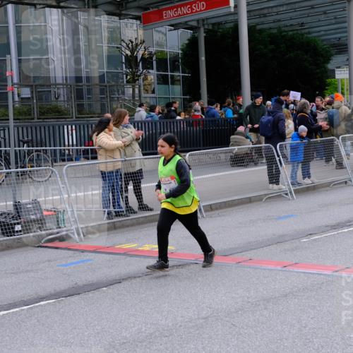 25.04.2026 - Das Zehntel Tim E. http://msf.ph/oto/9571959 25.04.2026 09:13:54 Ziel 1379, 2088, 2106 meine-sportfotos.de