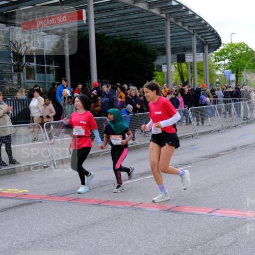 25.04.2026 - Das Zehntel Tim E. http://msf.ph/oto/9571966 25.04.2026 09:14:04 Ziel 2209 meine-sportfotos.de