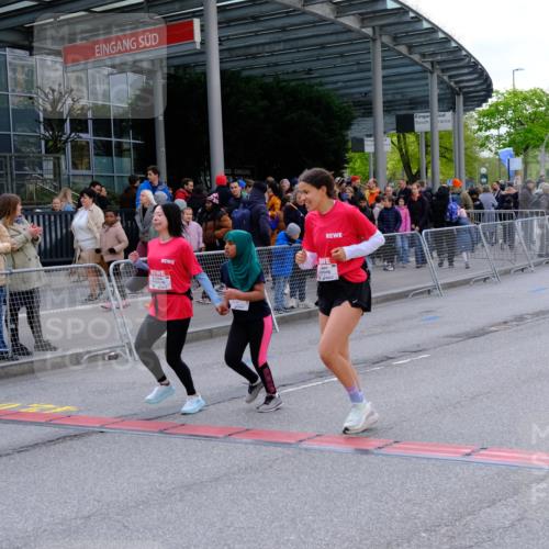 25.04.2026 - Das Zehntel Tim E. http://msf.ph/oto/9571967 25.04.2026 09:14:05 Ziel 2209 meine-sportfotos.de