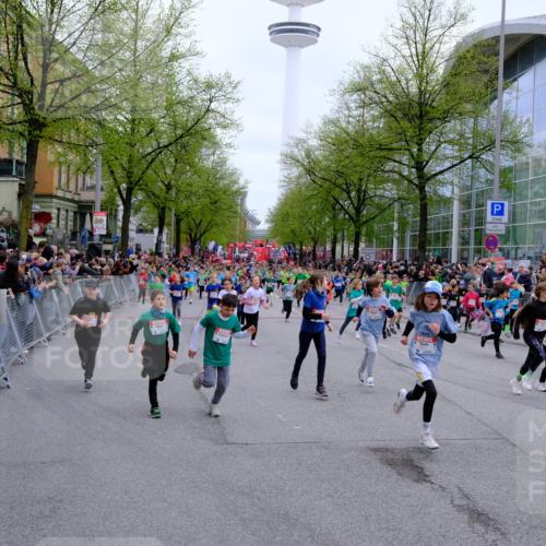 25.04.2026 - Das Zehntel Tim E. http://msf.ph/oto/9572758 25.04.2026 10:33:40 Ziel  meine-sportfotos.de