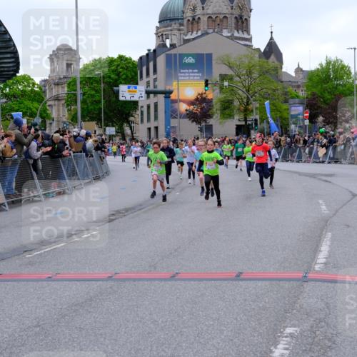 25.04.2026 - Das Zehntel Tim E. http://msf.ph/oto/9574897 25.04.2026 10:52:06 Ziel 5176, 5569, 6009, 6087, 6352, 6357, 6752, 6766, 6869, 7110, 7142, 7305, 7436, 7675, 8015, 8042 meine-sportfotos.de