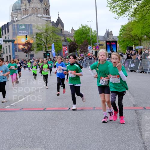 25.04.2026 - Das Zehntel Tim E. http://msf.ph/oto/9577519 25.04.2026 11:00:33 Ziel 5170, 5218, 5222, 5265, 5285, 5524, 5655, 5946, 5961, 5984, 5994, 6240, 6251, 6283, 6371, 6379, 6437, 6446, 6455, 6456, 6474, 6838, 6854, 6855, 6881, 6991, 7003, 7046, 7056, 7082, 7422, 7423, 7439, 7478, 7525, 7541, 7577, 7579, 7686, 7810, 7937, 8072 meine-sportfotos.de