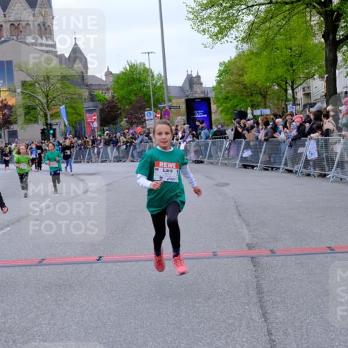 25.04.2026 - Das Zehntel Tim E. http://msf.ph/oto/9577522 25.04.2026 11:00:35 Ziel 5170, 5196, 5203, 5265, 5285, 5524, 5655, 5679, 5946, 5961, 5984, 5994, 6240, 6251, 6283, 6371, 6379, 6437, 6446, 6455, 6456, 6474, 6838, 6854, 6855, 6991, 7003, 7046, 7056, 7422, 7423, 7439, 7478, 7525, 7541, 7554, 7577, 7579, 7686, 7810, 7937, 8072 meine-sportfotos.de