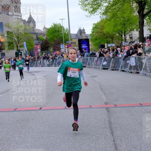 25.04.2026 - Das Zehntel Tim E. http://msf.ph/oto/9577523 25.04.2026 11:00:35 Ziel 5170, 5196, 5203, 5265, 5285, 5524, 5655, 5679, 5946, 5961, 5984, 5994, 6240, 6251, 6283, 6371, 6379, 6437, 6446, 6455, 6456, 6474, 6838, 6854, 6855, 6991, 7003, 7046, 7056, 7422, 7423, 7439, 7478, 7525, 7541, 7554, 7577, 7579, 7686, 7810, 7937, 8072 meine-sportfotos.de
