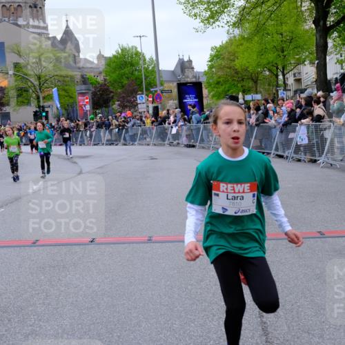 25.04.2026 - Das Zehntel Tim E. http://msf.ph/oto/9577527 25.04.2026 11:00:35 Ziel 5170, 5196, 5203, 5265, 5285, 5524, 5655, 5679, 5946, 5961, 5984, 5994, 6240, 6251, 6283, 6371, 6379, 6437, 6446, 6455, 6456, 6474, 6838, 6854, 6855, 6991, 7003, 7046, 7056, 7422, 7423, 7439, 7478, 7525, 7541, 7554, 7577, 7579, 7686, 7810, 7937, 8072 meine-sportfotos.de