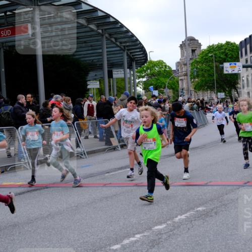 25.04.2026 - Das Zehntel Tim E. http://msf.ph/oto/9577538 25.04.2026 11:00:37 Ziel 5170, 5196, 5203, 5265, 5285, 5474, 5524, 5655, 5679, 5946, 5961, 5984, 5994, 6240, 6251, 6283, 6437, 6446, 6455, 6474, 6854, 6855, 6968, 6969, 6991, 7003, 7046, 7056, 7422, 7423, 7439, 7478, 7525, 7541, 7554, 7577, 7579, 7686, 7810, 7937, 8072 meine-sportfotos.de