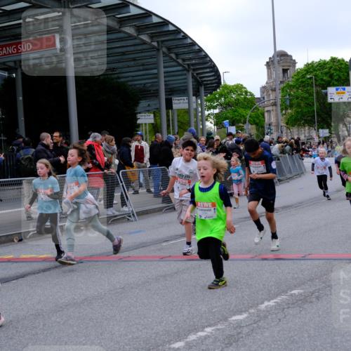 25.04.2026 - Das Zehntel Tim E. http://msf.ph/oto/9577539 25.04.2026 11:00:38 Ziel 5170, 5196, 5203, 5474, 5524, 5655, 5679, 5946, 5961, 5994, 6240, 6251, 6283, 6437, 6446, 6455, 6854, 6855, 6857, 6968, 6969, 6991, 7003, 7046, 7056, 7422, 7423, 7439, 7478, 7525, 7541, 7554, 7686, 7810, 7937, 8072 meine-sportfotos.de