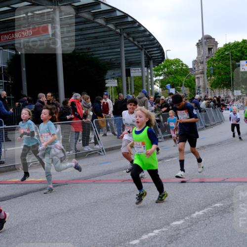 25.04.2026 - Das Zehntel Tim E. http://msf.ph/oto/9577540 25.04.2026 11:00:38 Ziel 5170, 5196, 5203, 5474, 5524, 5655, 5679, 5946, 5961, 5994, 6240, 6251, 6283, 6437, 6446, 6455, 6854, 6855, 6857, 6968, 6969, 6991, 7003, 7046, 7056, 7422, 7423, 7439, 7478, 7525, 7541, 7554, 7686, 7810, 7937, 8072 meine-sportfotos.de