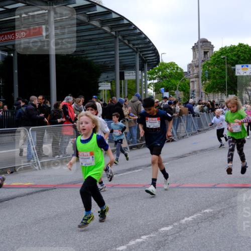 25.04.2026 - Das Zehntel Tim E. http://msf.ph/oto/9577543 25.04.2026 11:00:38 Ziel 5170, 5196, 5203, 5474, 5524, 5655, 5679, 5946, 5961, 5994, 6240, 6251, 6283, 6437, 6446, 6455, 6854, 6855, 6857, 6968, 6969, 6991, 7003, 7046, 7056, 7422, 7423, 7439, 7478, 7525, 7541, 7554, 7686, 7810, 7937, 8072 meine-sportfotos.de