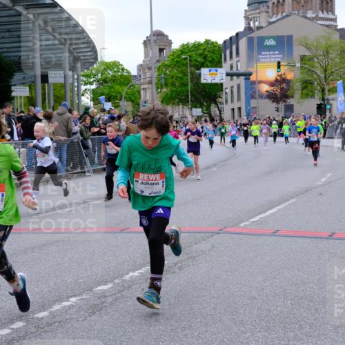 25.04.2026 - Das Zehntel Tim E. http://msf.ph/oto/9577549 25.04.2026 11:00:40 Ziel 5196, 5203, 5474, 5655, 5679, 5994, 6240, 6251, 6283, 6437, 6455, 6857, 6968, 6969, 6991, 7003, 7046, 7056, 7422, 7423, 7439, 7478, 7525, 7541, 7554, 7686, 7810, 7937 meine-sportfotos.de