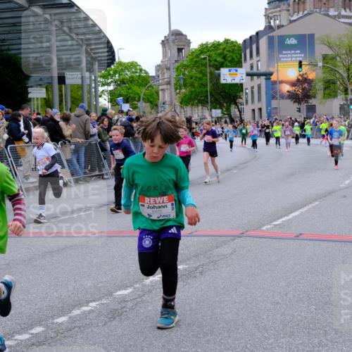 25.04.2026 - Das Zehntel Tim E. http://msf.ph/oto/9577550 25.04.2026 11:00:40 Ziel 5196, 5203, 5474, 5655, 5679, 5994, 6240, 6251, 6283, 6437, 6455, 6857, 6968, 6969, 6991, 7003, 7046, 7056, 7422, 7423, 7439, 7478, 7525, 7541, 7554, 7686, 7810, 7937 meine-sportfotos.de