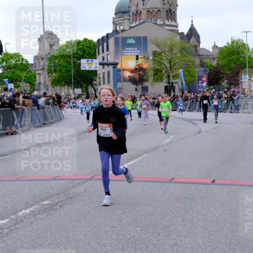 25.04.2026 - Das Zehntel Tim E. http://msf.ph/oto/9577558 25.04.2026 11:00:42 Ziel 5196, 5203, 5474, 5679, 5994, 6238, 6240, 6251, 6437, 6455, 6571, 6857, 6968, 6969, 6991, 7003, 7071, 7422, 7423, 7439, 7478, 7554, 7937 meine-sportfotos.de