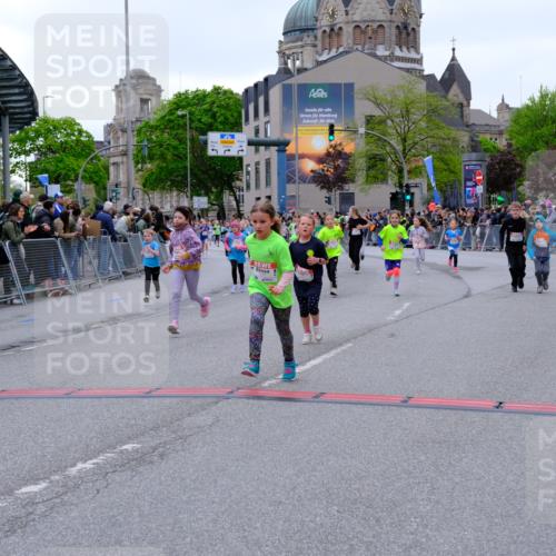 25.04.2026 - Das Zehntel Tim E. http://msf.ph/oto/9577575 25.04.2026 11:00:46 Ziel 5196, 5203, 5474, 5679, 5727, 6238, 6529, 6537, 6571, 6768, 6772, 6823, 6857, 6968, 6969, 7009, 7010, 7071, 7220, 7221, 7554 meine-sportfotos.de