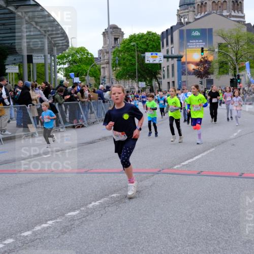 25.04.2026 - Das Zehntel Tim E. http://msf.ph/oto/9577590 25.04.2026 11:00:48 Ziel 5474, 5727, 6238, 6243, 6245, 6529, 6537, 6571, 6768, 6772, 6823, 6857, 6968, 6969, 7009, 7010, 7071, 7220, 7221 meine-sportfotos.de