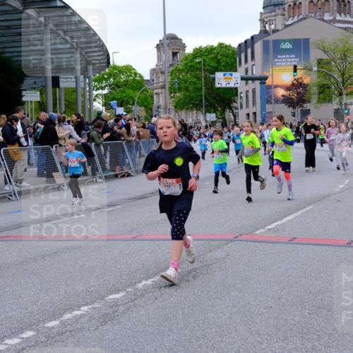 25.04.2026 - Das Zehntel Tim E. http://msf.ph/oto/9577591 25.04.2026 11:00:48 Ziel 5474, 5727, 6238, 6243, 6245, 6529, 6537, 6571, 6768, 6772, 6823, 6857, 6968, 6969, 7009, 7010, 7071, 7220, 7221 meine-sportfotos.de