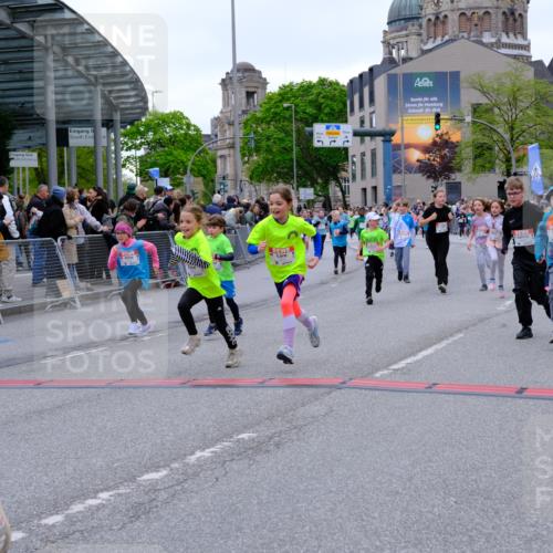 25.04.2026 - Das Zehntel Tim E. http://msf.ph/oto/9577596 25.04.2026 11:00:49 Ziel 5211, 5727, 6238, 6243, 6245, 6529, 6537, 6571, 6768, 6772, 6823, 6857, 6968, 6969, 7009, 7010, 7071, 7220, 7221 meine-sportfotos.de