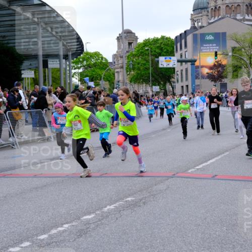 25.04.2026 - Das Zehntel Tim E. http://msf.ph/oto/9577598 25.04.2026 11:00:49 Ziel 5211, 5727, 6238, 6243, 6245, 6529, 6537, 6571, 6768, 6772, 6823, 6857, 6968, 6969, 7009, 7010, 7071, 7220, 7221 meine-sportfotos.de