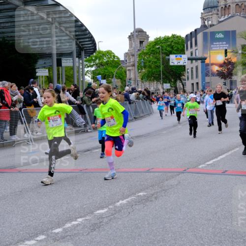 25.04.2026 - Das Zehntel Tim E. http://msf.ph/oto/9577600 25.04.2026 11:00:49 Ziel 5211, 5727, 6238, 6243, 6245, 6529, 6537, 6571, 6768, 6772, 6823, 6857, 6968, 6969, 7009, 7010, 7071, 7220, 7221 meine-sportfotos.de