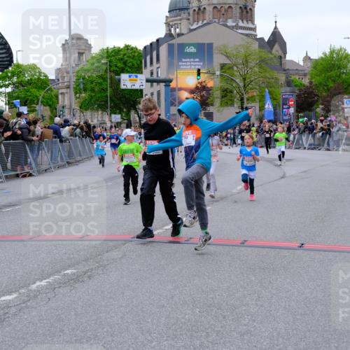25.04.2026 - Das Zehntel Tim E. http://msf.ph/oto/9577603 25.04.2026 11:00:50 Ziel 5211, 5596, 5597, 5727, 6238, 6243, 6245, 6529, 6537, 6571, 6768, 6772, 6823, 6857, 7009, 7010, 7071, 7220, 7221, 7744 meine-sportfotos.de
