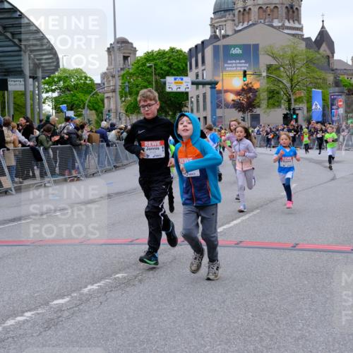 25.04.2026 - Das Zehntel Tim E. http://msf.ph/oto/9577607 25.04.2026 11:00:50 Ziel 5211, 5596, 5597, 5727, 6238, 6243, 6245, 6529, 6537, 6571, 6768, 6772, 6823, 6857, 7009, 7010, 7071, 7220, 7221, 7744 meine-sportfotos.de
