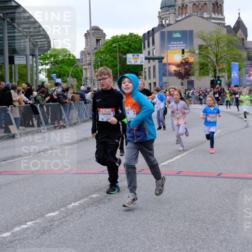 25.04.2026 - Das Zehntel Tim E. http://msf.ph/oto/9577608 25.04.2026 11:00:50 Ziel 5211, 5596, 5597, 5727, 6238, 6243, 6245, 6529, 6537, 6571, 6768, 6772, 6823, 6857, 7009, 7010, 7071, 7220, 7221, 7744 meine-sportfotos.de