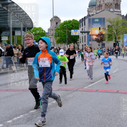 25.04.2026 - Das Zehntel Tim E. http://msf.ph/oto/9577612 25.04.2026 11:00:51 Ziel 5211, 5431, 5455, 5596, 5597, 5727, 6238, 6243, 6245, 6529, 6537, 6571, 6680, 6698, 6768, 6772, 6823, 7009, 7010, 7071, 7220, 7221, 7744, 7845 meine-sportfotos.de