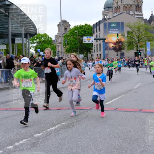 25.04.2026 - Das Zehntel Tim E. http://msf.ph/oto/9577618 25.04.2026 11:00:52 Ziel 5211, 5431, 5455, 5596, 5597, 5727, 6238, 6243, 6245, 6529, 6537, 6571, 6680, 6698, 6768, 6772, 6823, 7009, 7010, 7071, 7220, 7221, 7495, 7744, 7845 meine-sportfotos.de